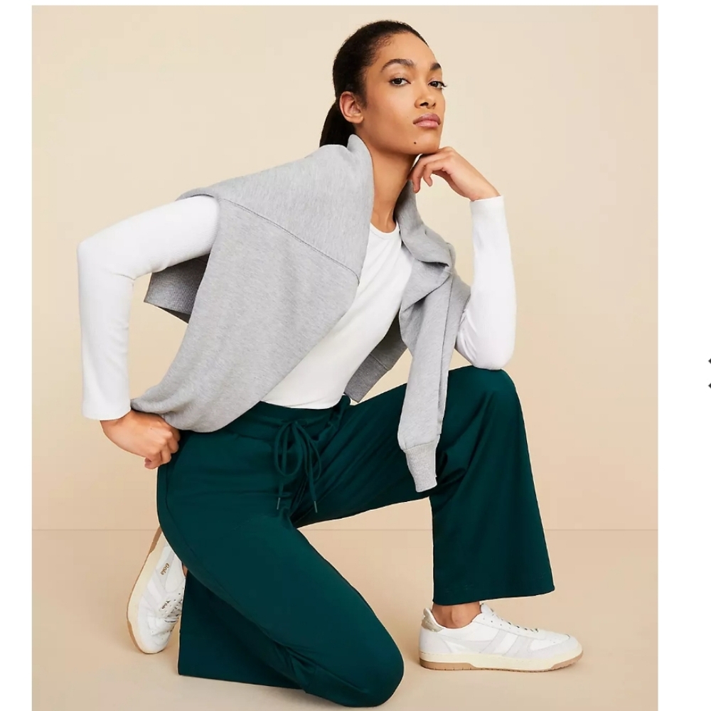 Lou & Grey Green Luvstretch Straight Leg Pants